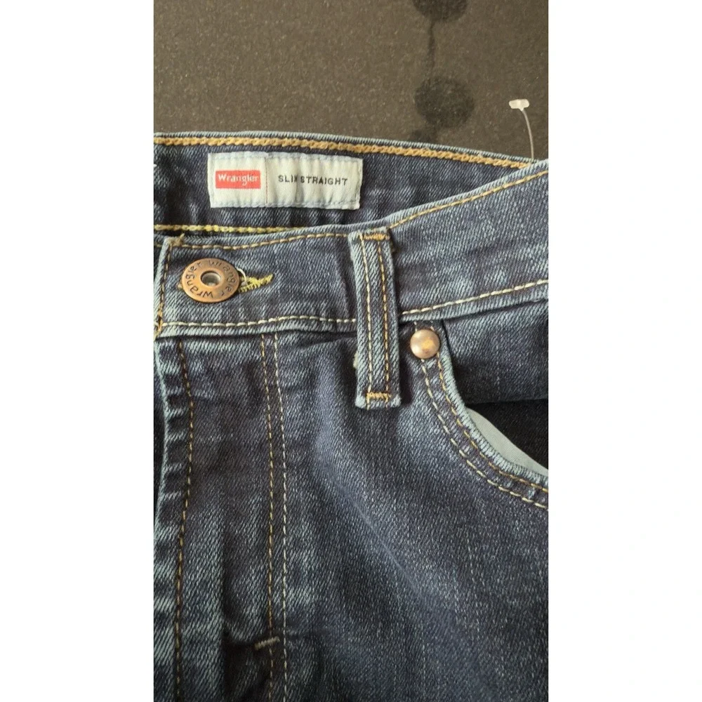Wrangler Jeans Mens 32x30 Blue Slim‎ Straight Stretch Denim Medium Wash Casual